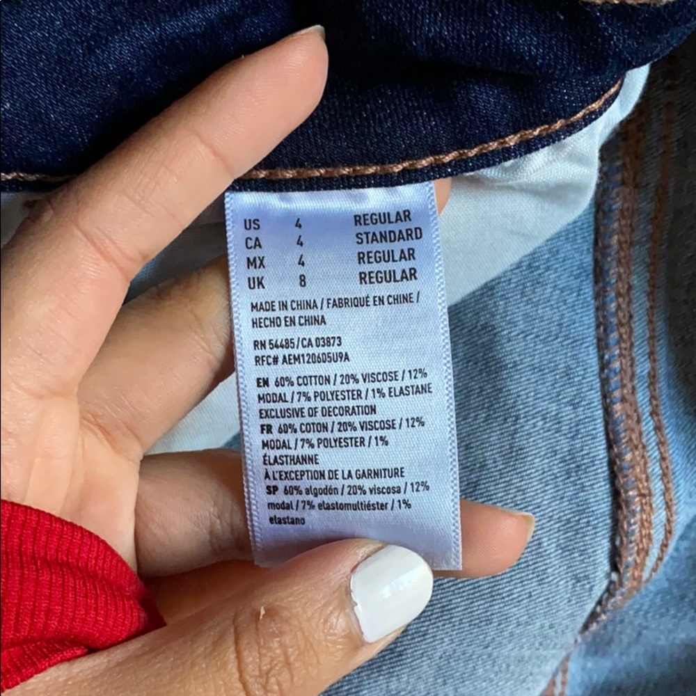 Addison Rae American eagle jeans - Picture 4 of 4
